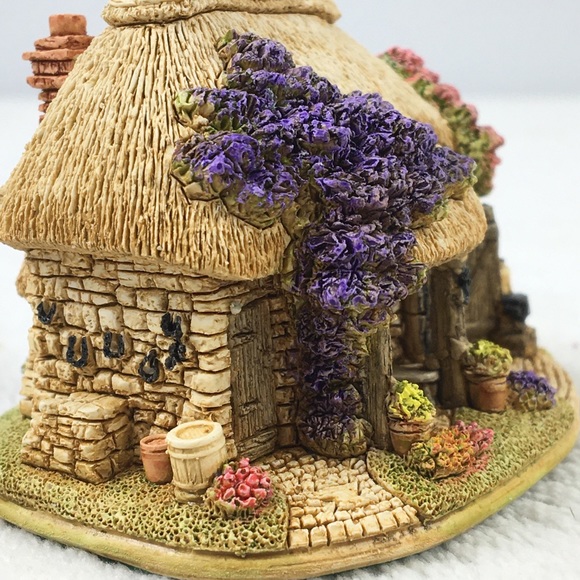 Vintage 2003 LILLIPUT LANE Where Sparks Fly (L2631) mini UK cottage collectable - Picture 5 of 13